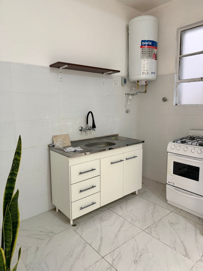 SEMIPISO 2 AMBIENTES AL LATERAL ABIERTO TODO RECICLADO