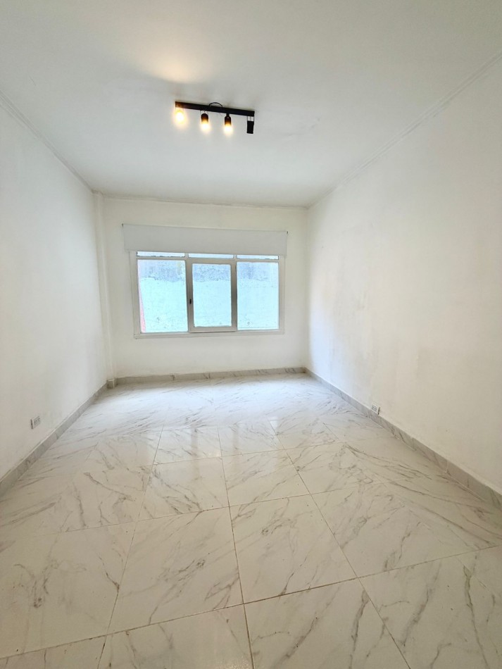 SEMIPISO 2 AMBIENTES AL LATERAL ABIERTO TODO RECICLADO
