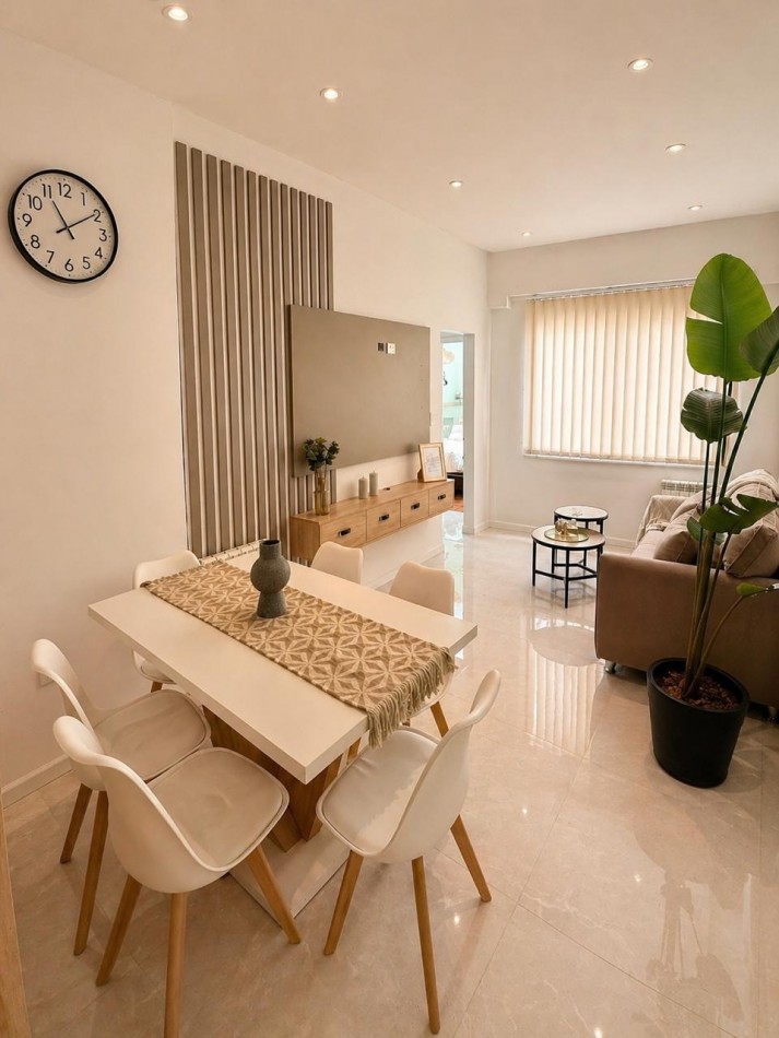 DEPARTAMENTO 3 AMBIENTES CON DEPENDENCIA AL LATERAL ABIERTO EN PLAZA COLON