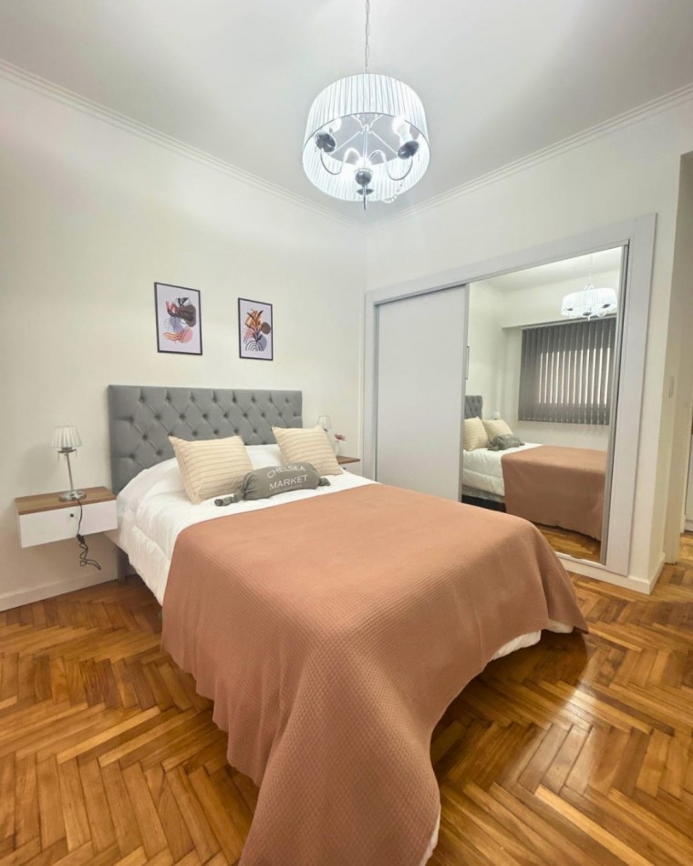 DEPARTAMENTO 2 AMBIENTES AL FRENTE CON DEPENDENCIA, BALCON Y VISTA A PLAZA COLON