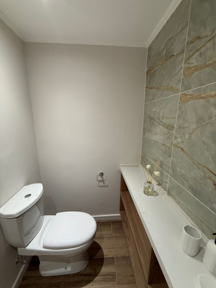 DEPARTAMENTO 3 AMBIENTES SOBRE AVENIDA COLON A 1 CUADRA DEL MAR EN ALDREY