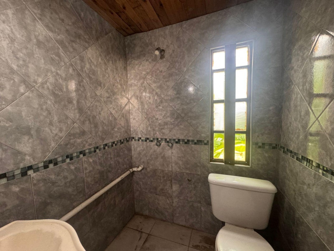 CASA 4 AMBIENTES CON DOBLE COCHERA Y PATIO EN COLINAS PERALTA RAMOS