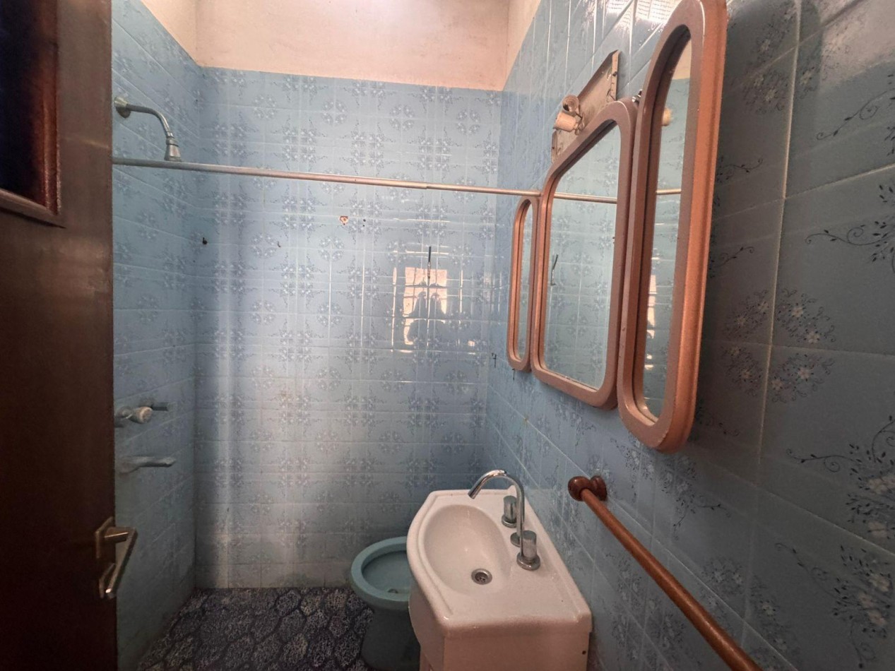 CASA 4 AMBIENTES CON DOBLE COCHERA Y PATIO EN COLINAS PERALTA RAMOS