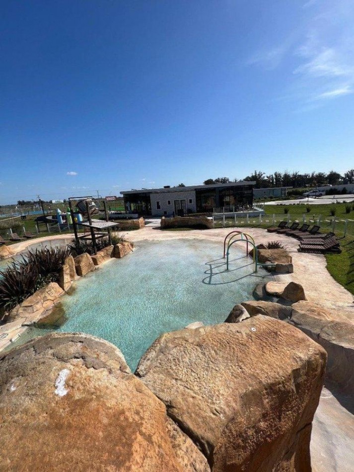 LOTE DE 712M2 EN VENTA EN BARRIO PRIVADO DEVELOPER PARK VENDE Y PERMUTA