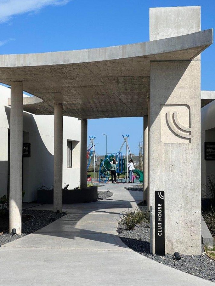 LOTE DE 712M2 EN VENTA EN BARRIO PRIVADO DEVELOPER PARK VENDE Y PERMUTA