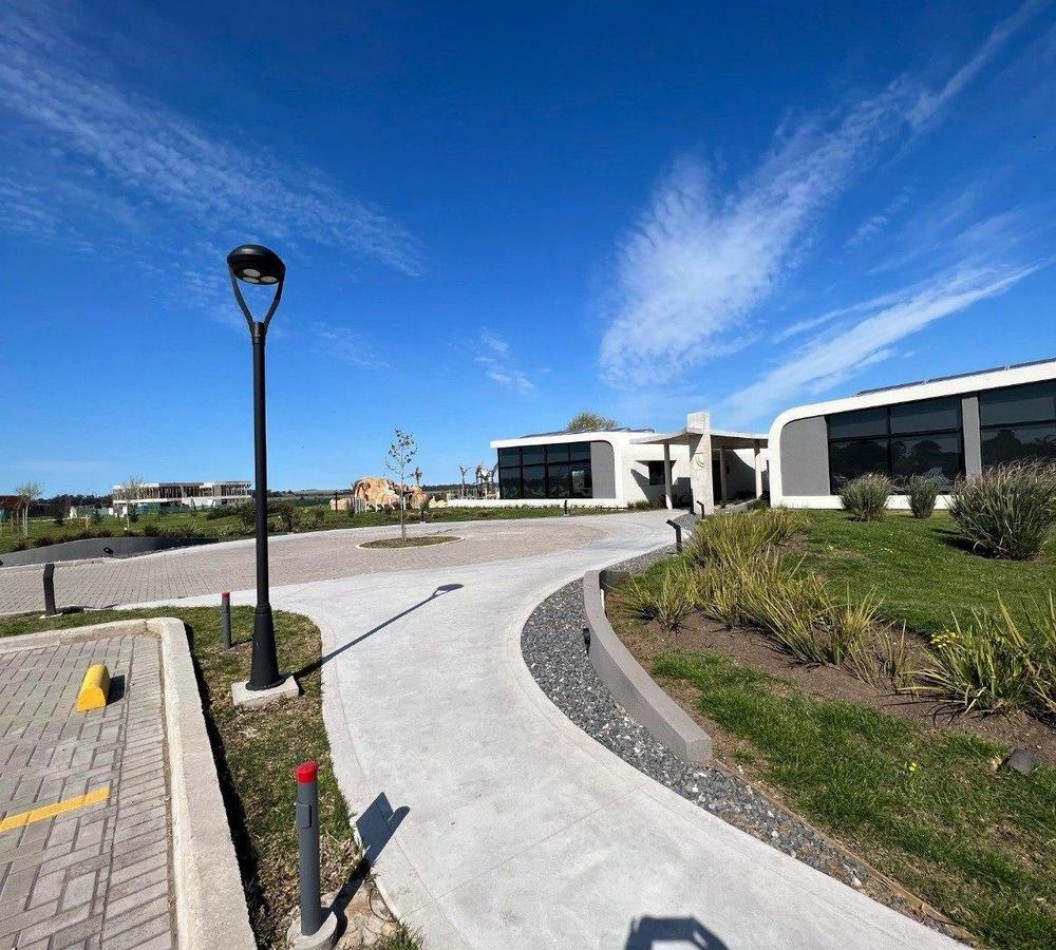 LOTE DE 712M2 EN VENTA EN BARRIO PRIVADO DEVELOPER PARK VENDE Y PERMUTA