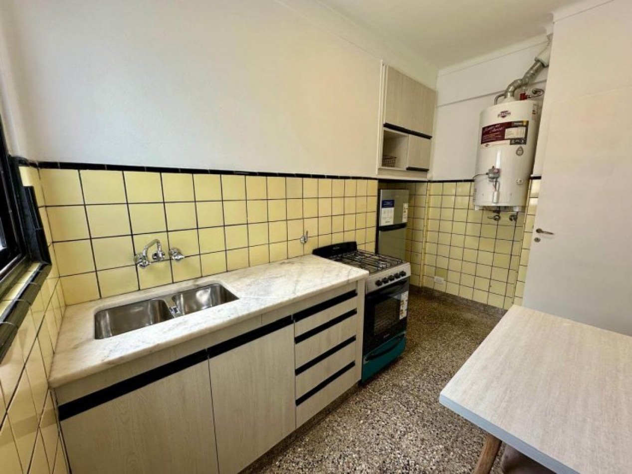 DEPARTAMENTO 3 AMB AL CONTRAFRENTE CON DEPENDENCIA Y BAULERA, APTO PROFESIONAL Y APTO CREDITO