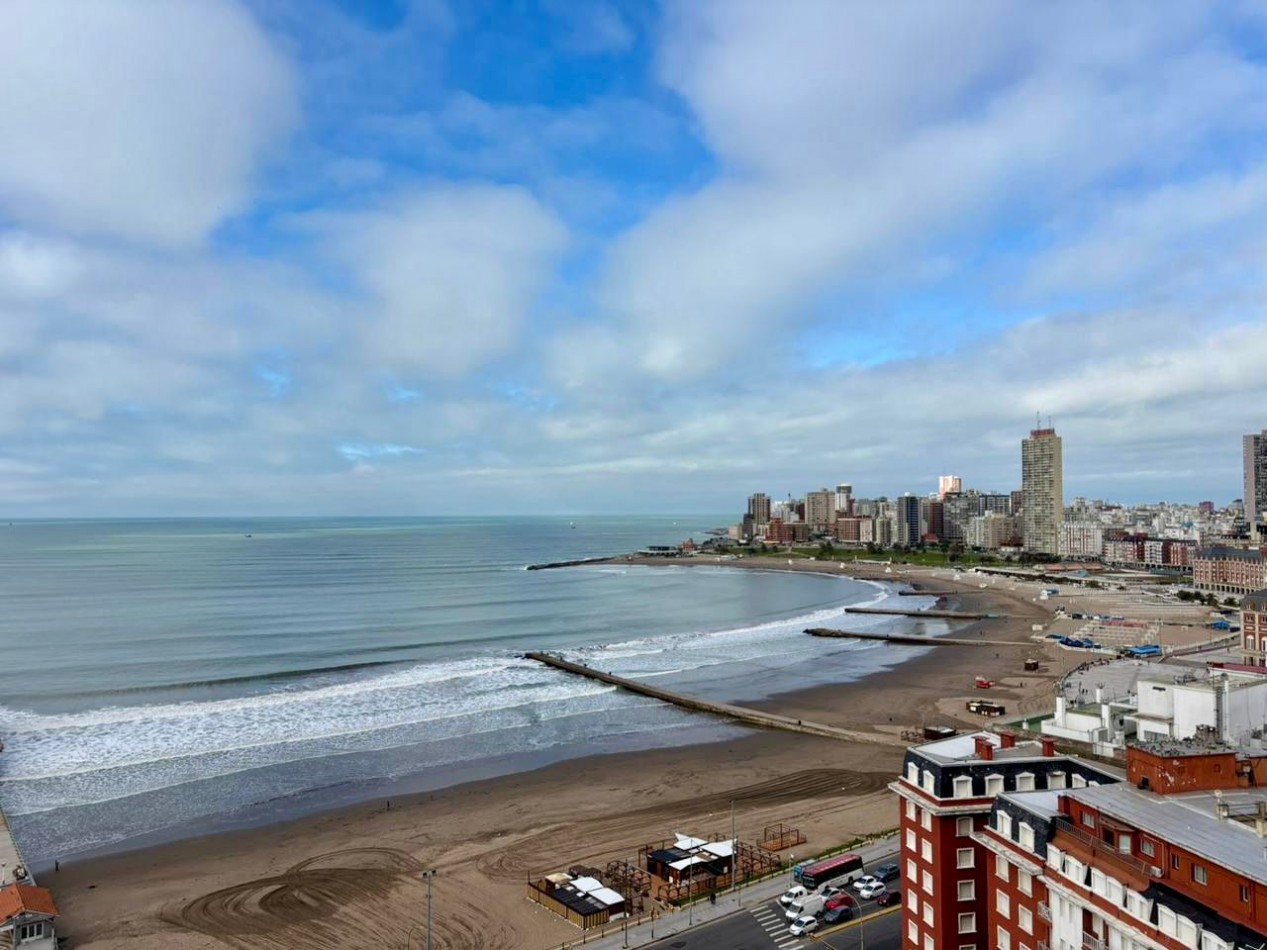 DEPARTAMENTO 1 AMBIENTE DESPLAZADO CON VISTA AL MAR EN PUNTA IGLESIA