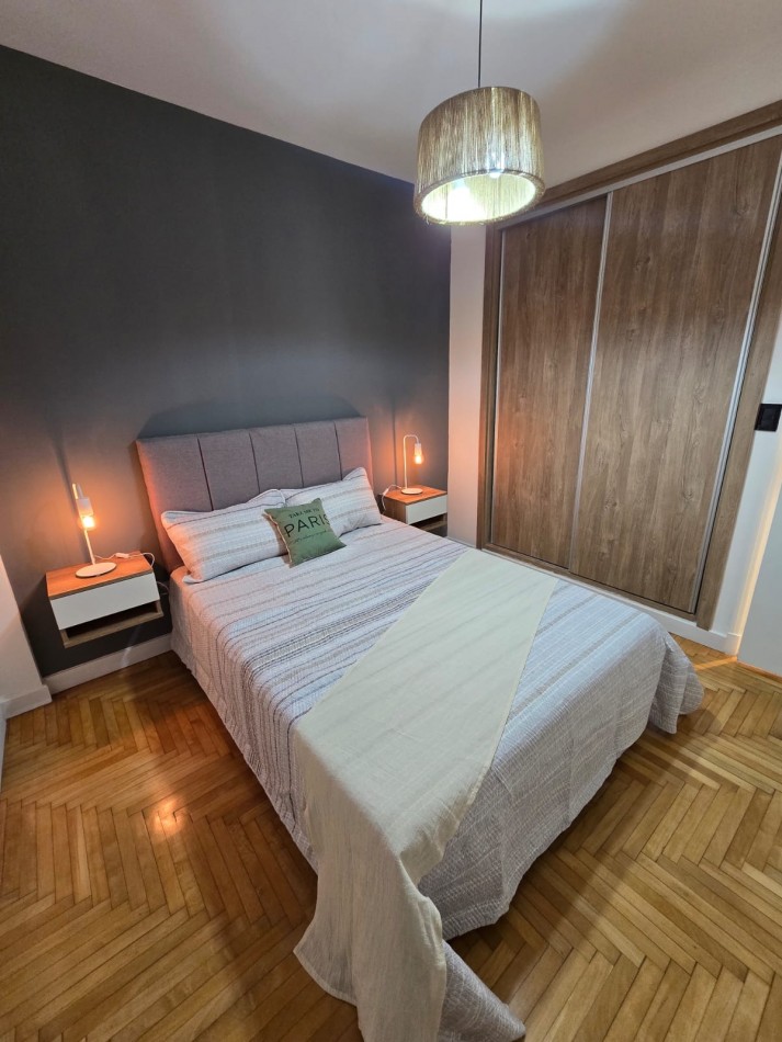 DEPARTAMENTO 2 AMB CON DEPENDENCIA, BALCON A LA CALLE Y TOILETTE DE SERVICIO