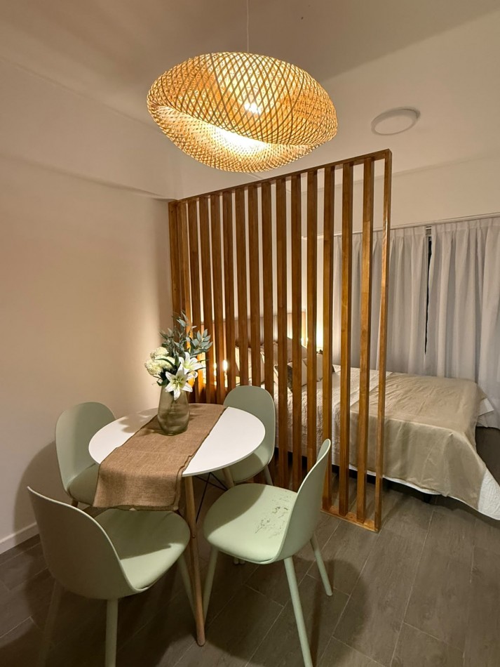 DEPARTAMENTO 1 AMBIENTE A LA CALLE CON BALCON FRANCES