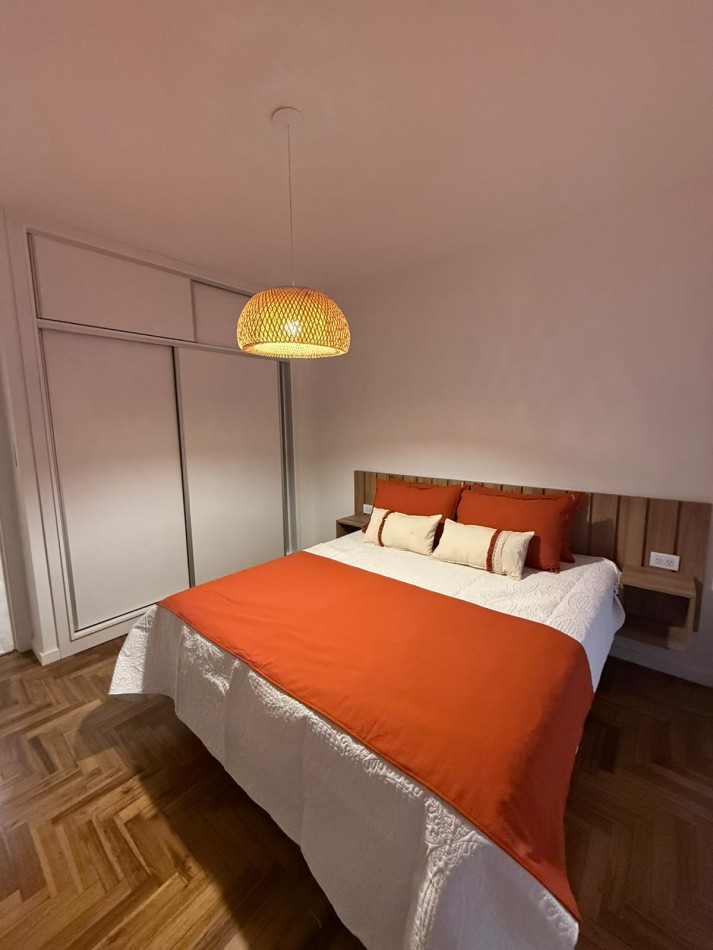 DEPARTAMENTO 3 AMBIENTES CON BALCON CORRIDO A LA CALLE Y COCHERA EN ALDREY