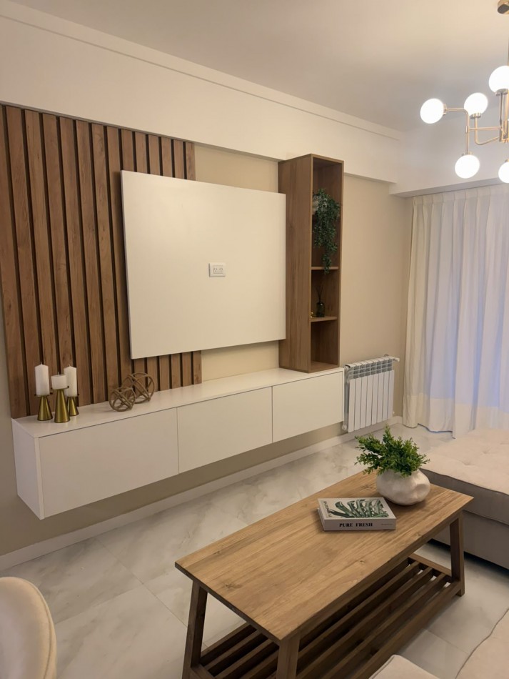 DEPARTAMENTO 3 AMBIENTES CON BALCON CORRIDO A LA CALLE Y COCHERA EN ALDREY