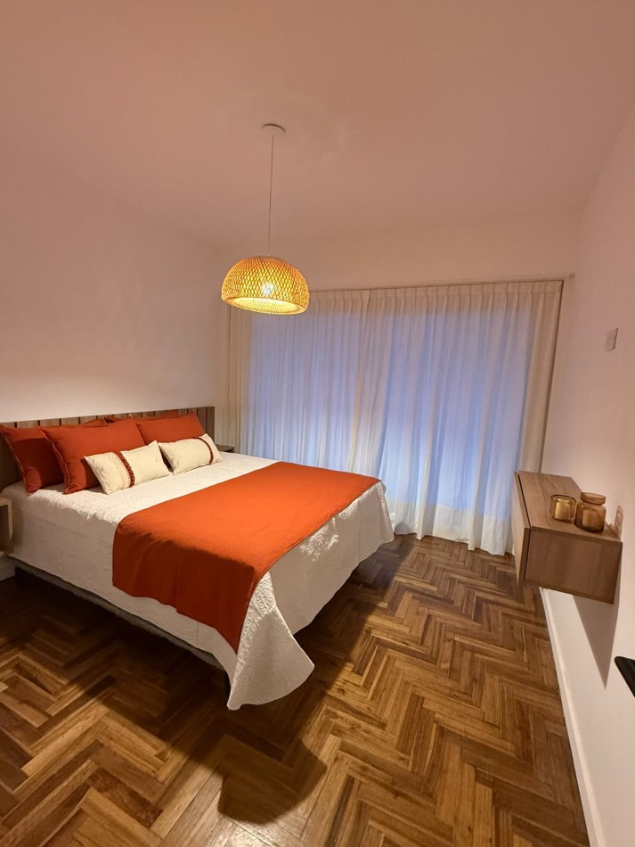 DEPARTAMENTO 3 AMBIENTES CON BALCON CORRIDO A LA CALLE Y COCHERA EN ALDREY