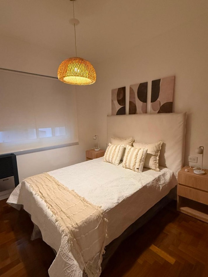DEPARTAMENTO 2 AMBIENTES CON DEPENDENCIA Y BALCON A LA CALLE EN PLAZA COLON