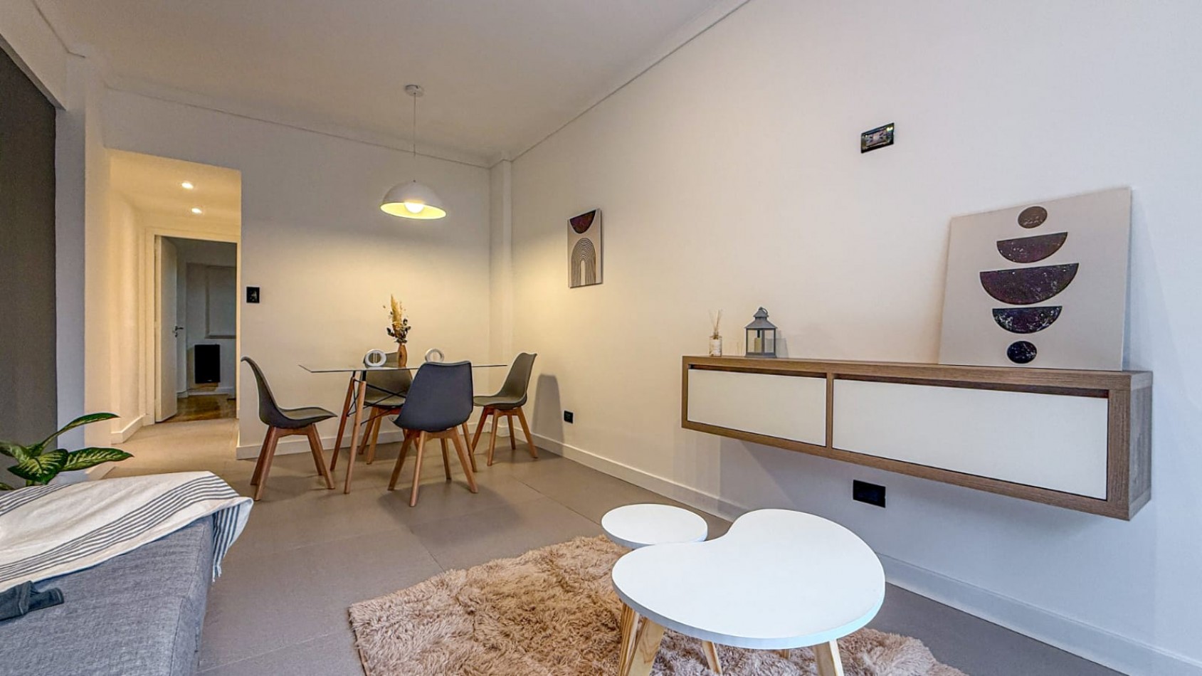DEPARTAMENTO 2 AMB CON DEPENDENCIA, BALCON A LA CALLE Y TOILETTE DE SERVICIO