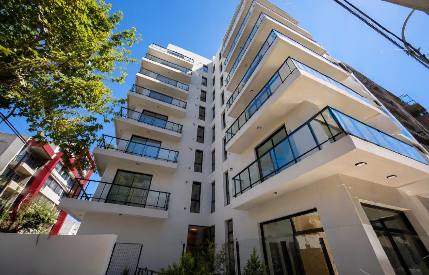 SEMIPISO 3 AMBIENTES CON BALCON, COCHERA Y BAULERA EN ALDREY