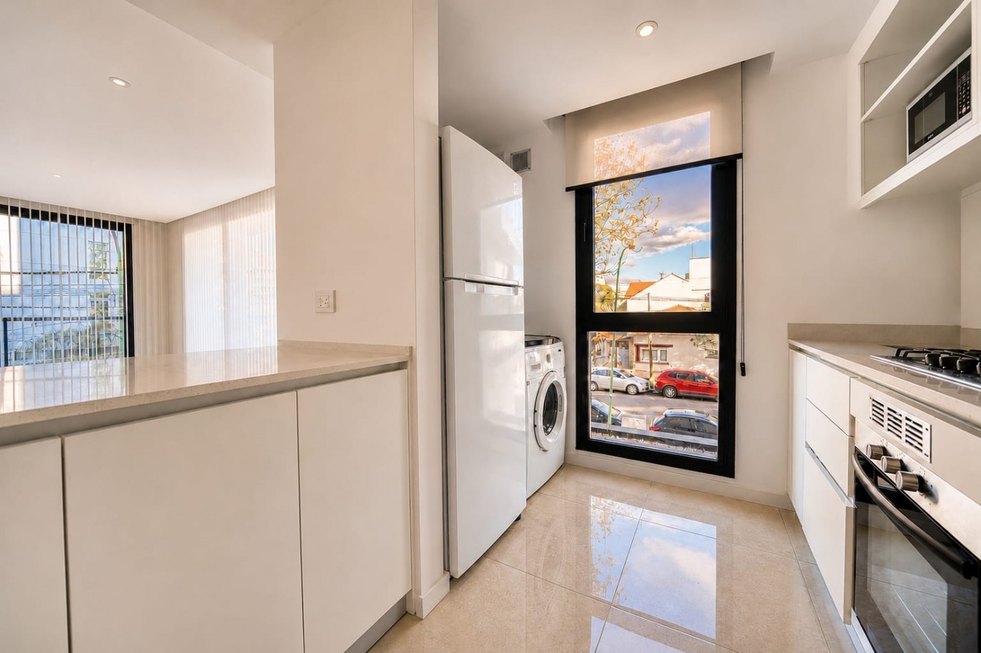 SEMIPISO 3 AMBIENTES CON BALCON, COCHERA Y BAULERA EN ALDREY