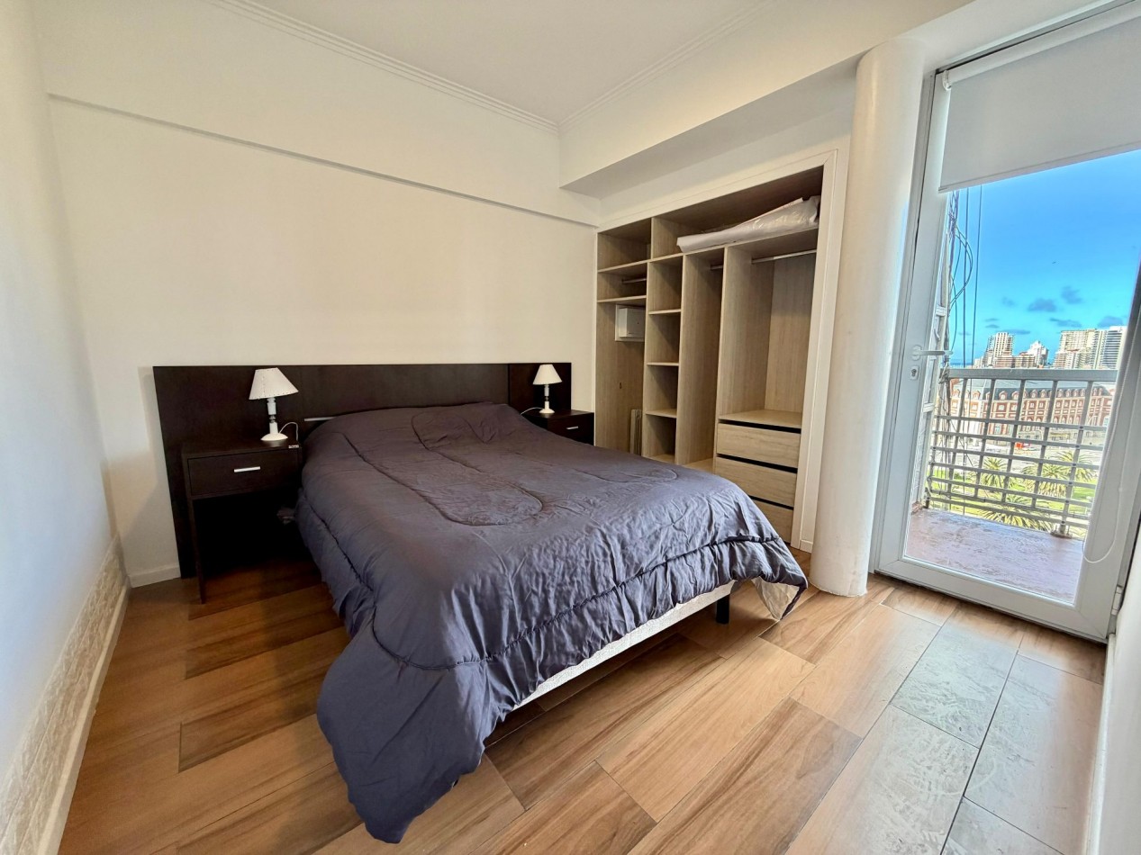 DEPARTAMENTO 2 AMB A LA CALLE CON BALCON TERRAZA, VISTA AL MAR Y A PLAZA COLON
