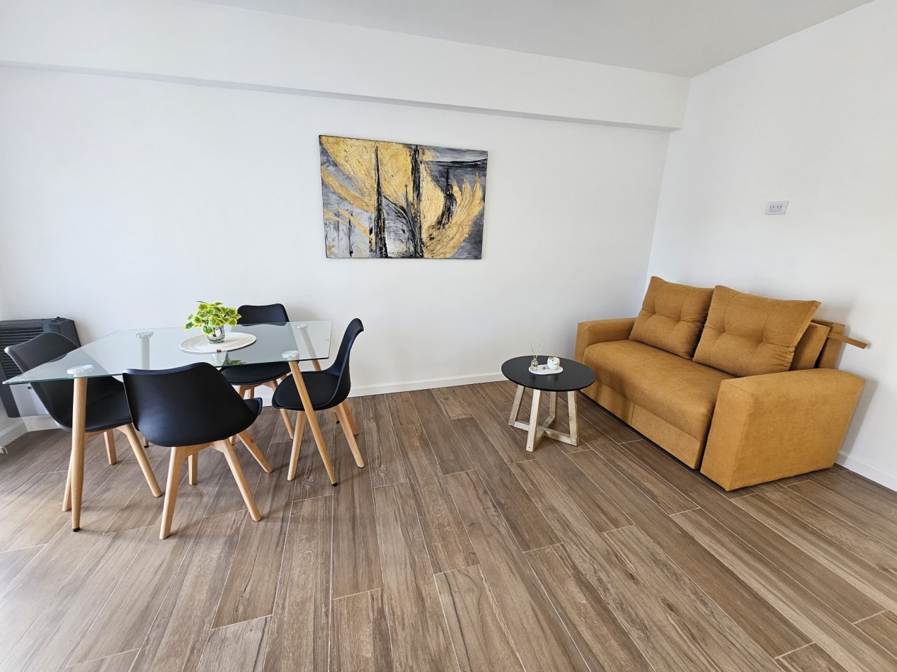 DEPARTAMENTO 2 AMBIENTES AL FRENTE CON BALCON EN PLAZA COLON