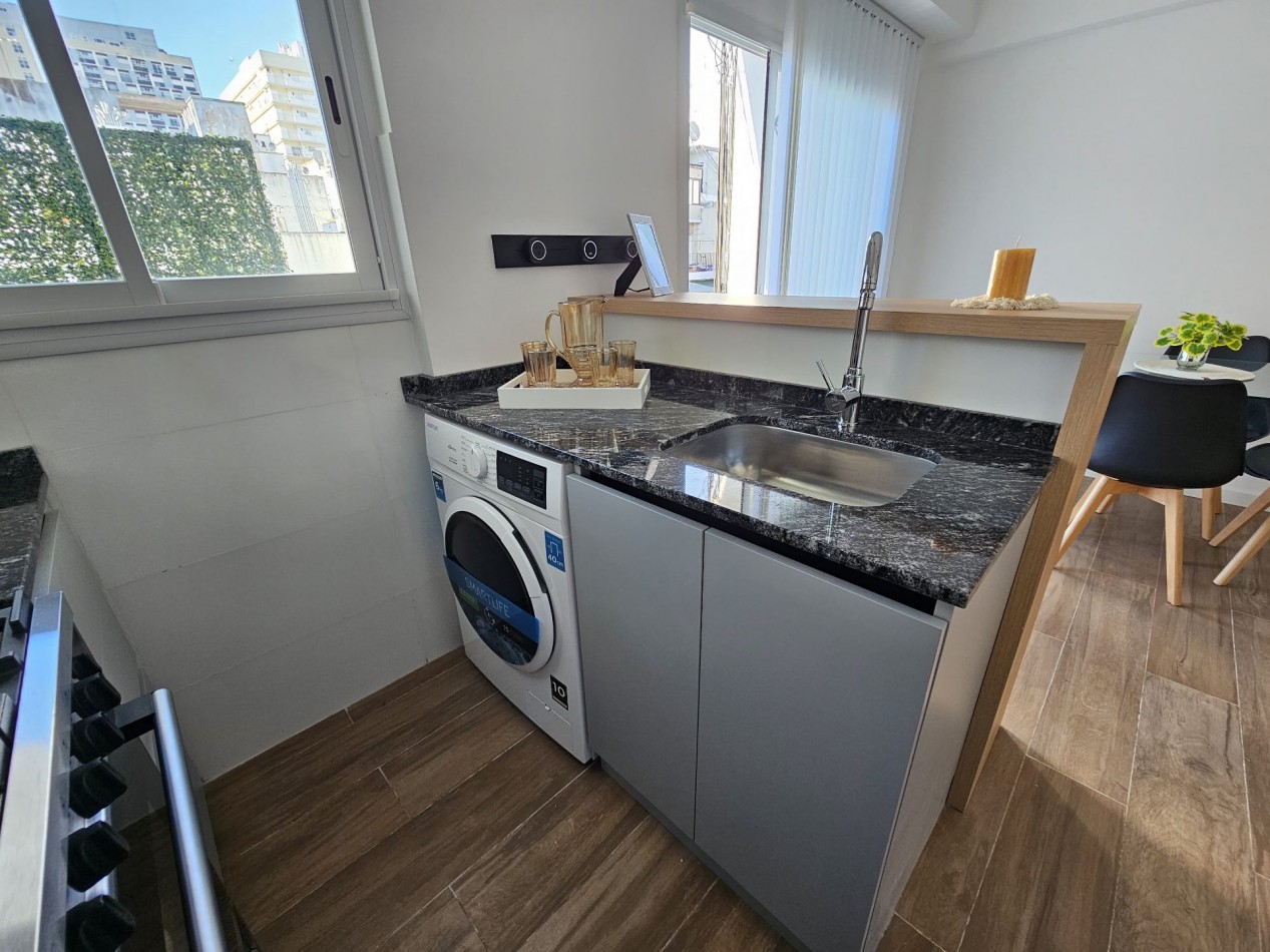 DEPARTAMENTO 2 AMBIENTES AL FRENTE CON BALCON EN PLAZA COLON