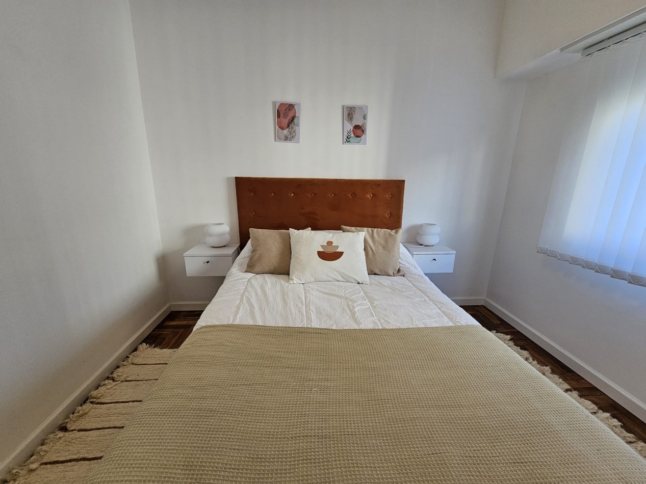 DEPARTAMENTO 2 AMBIENTES AL FRENTE CON BALCON EN PLAZA COLON
