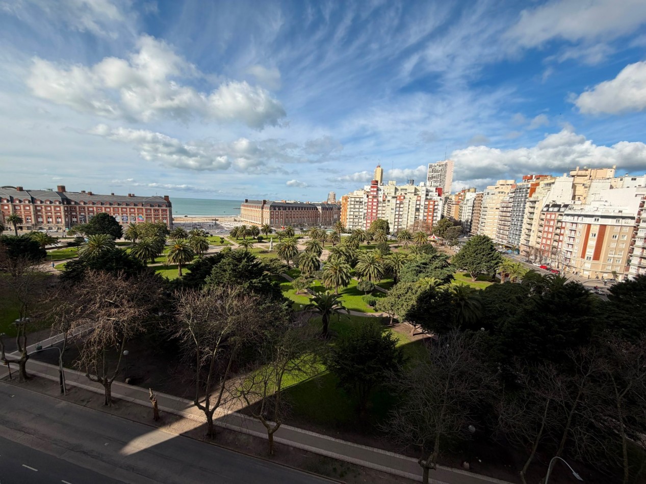 DEPARTAMENTO 2 AMB A LA CALLE CON BALCON FRANCES Y VISTA AL MAR EN EDIFICIO EDEN. VENDE Y PERMUTA