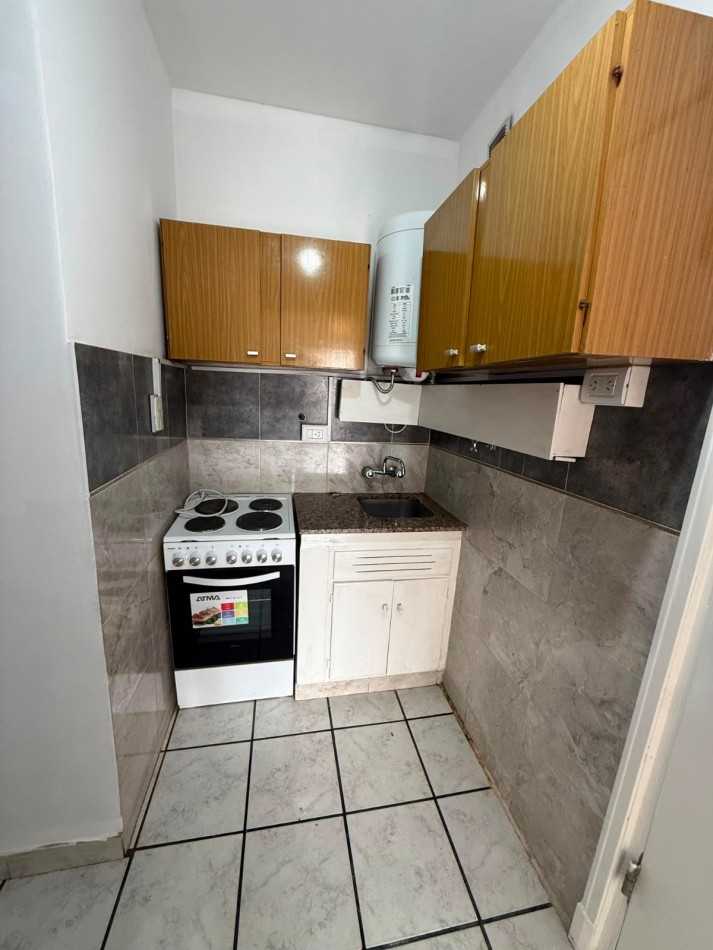 DEPARTAMENTO 1 AMB EN ESTADO ORIGINAL A LA CALLE EN ALDREY 