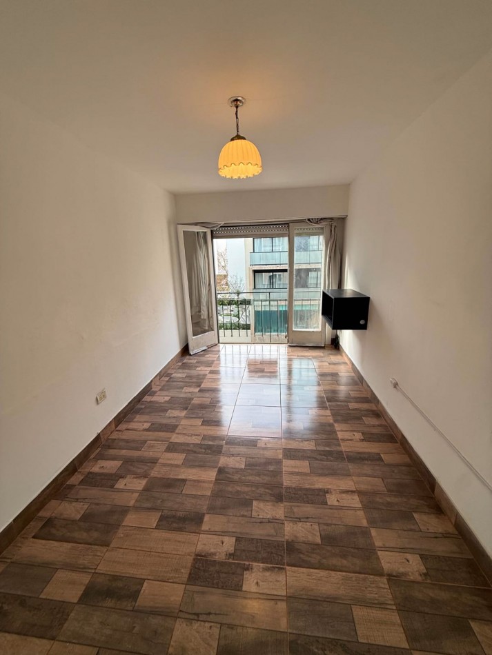 DEPARTAMENTO 1 AMB EN ESTADO ORIGINAL A LA CALLE EN ALDREY 