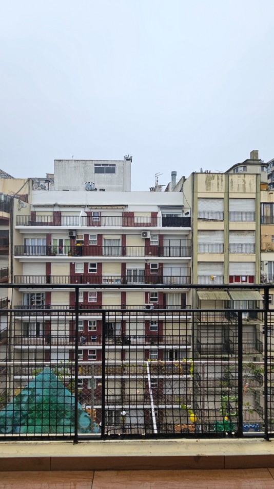 DEPARTAMENTO 1 AMBIENTE CON BALCON TERRAZA EN EL CENTRO