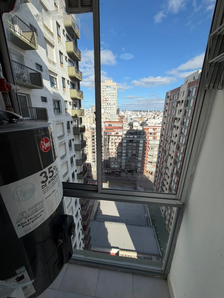 DEPARTAMENTO 2 AMBIENTES CON BALCON, COCHERA Y VISTA PANORAMICA AL MAR Y LAS SIERRAS EN PUNTA IGLESIA