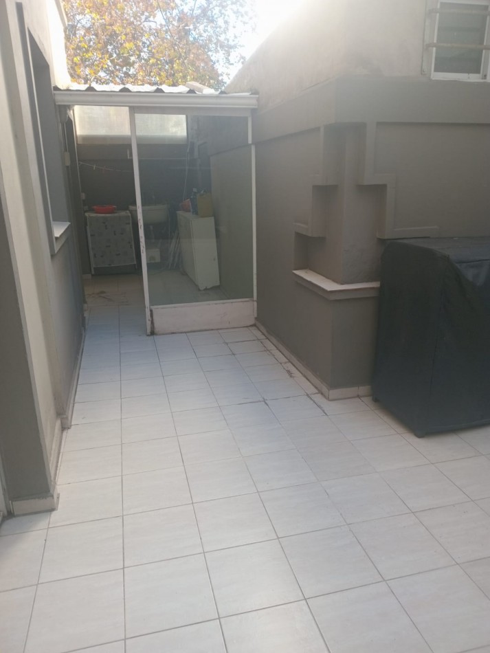 DEPARTAMENTO 3 AMBIENTES CON 2 PATIOS EN PLAZA MITRE SE ALQUILA POR 12 MESES