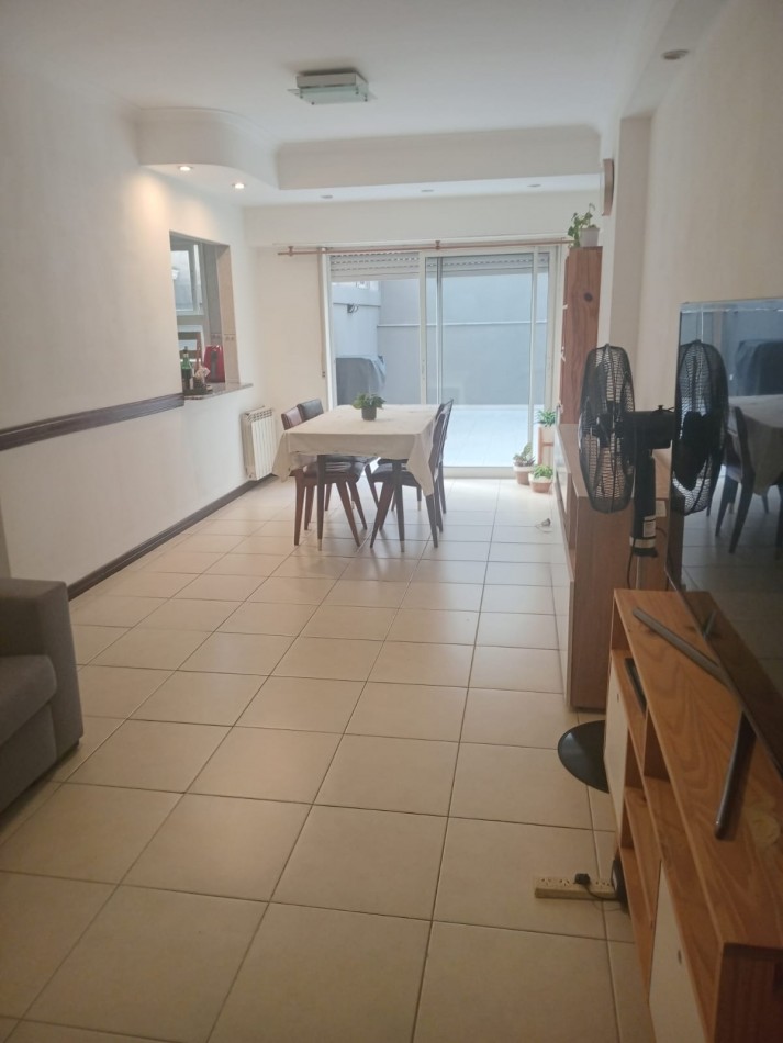 DEPARTAMENTO 3 AMBIENTES CON 2 PATIOS EN PLAZA MITRE SE ALQUILA POR 12 MESES
