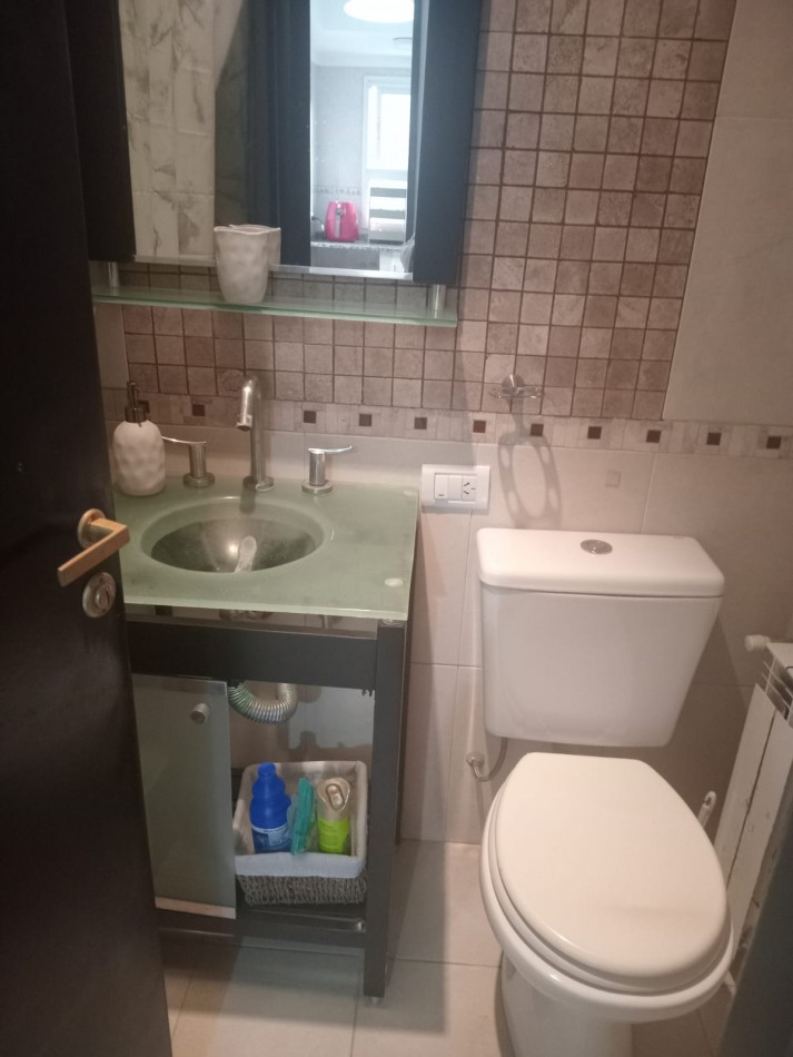 DEPARTAMENTO 3 AMBIENTES CON 2 PATIOS EN PLAZA MITRE SE ALQUILA POR 12 MESES