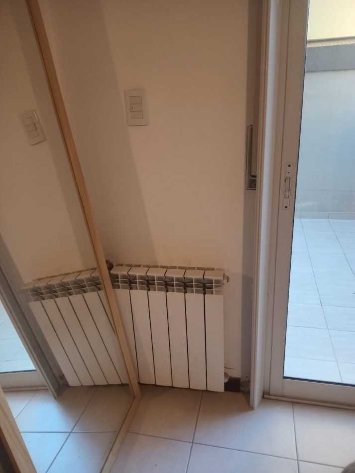 DEPARTAMENTO 3 AMBIENTES CON 2 PATIOS EN PLAZA MITRE SE ALQUILA POR 12 MESES