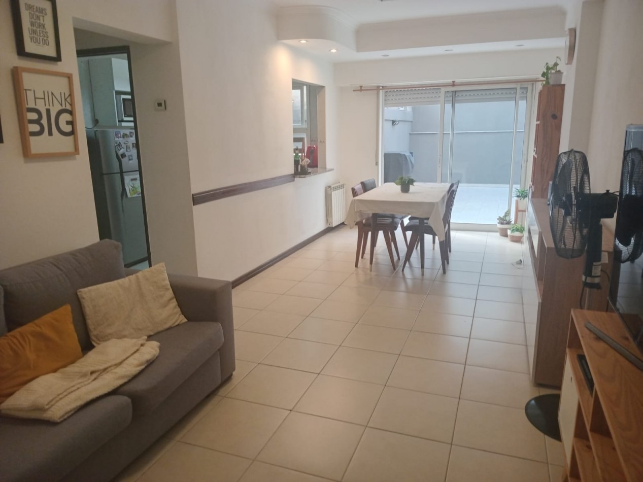 DEPARTAMENTO 3 AMBIENTES CON 2 PATIOS EN PLAZA MITRE SE ALQUILA POR 12 MESES