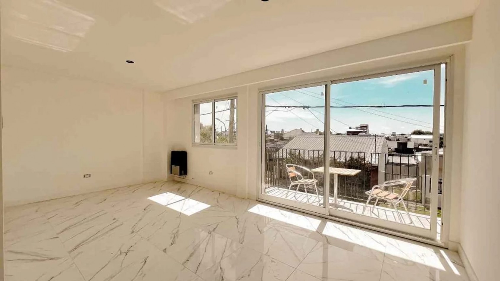 DEPARTAMENTOS DE 2 Y 3 AMBIENTES A ESTRENAR CON BALCON Y COCHERA OPCIONAL EN VILLA PRIMERA (ENTREGA AGOSTO 2026 APROX.)