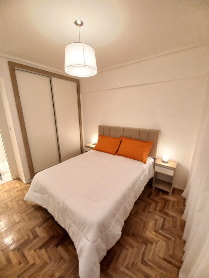 DEPARTAMENTO DE 3 AMBIENTES A LA CALLE CON BALCON SALIENTE Y VISTA A LA PEATONAL SAN MARTIN
