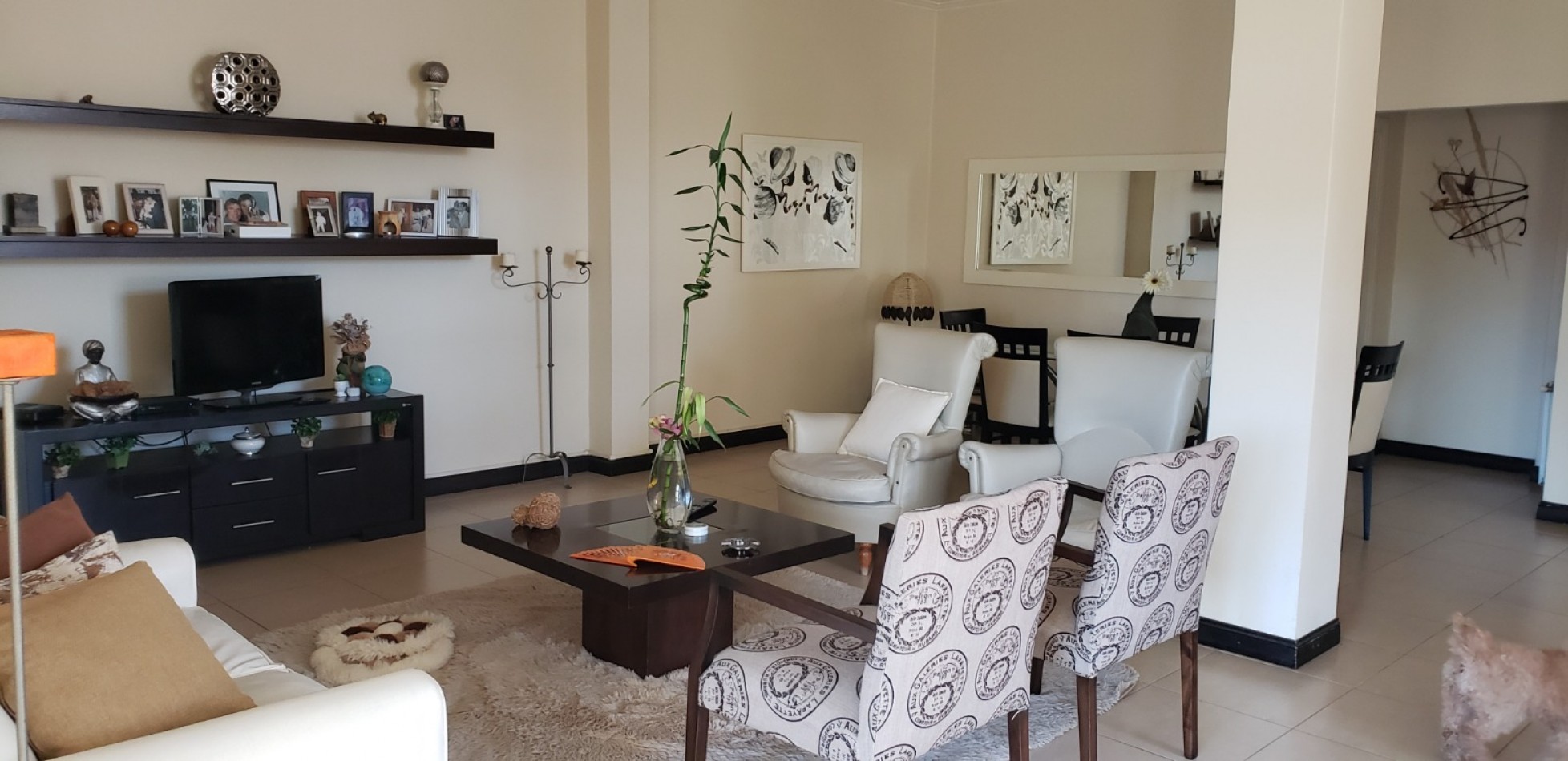 DEPARTAMENTO 4 AMBIENTES AL LATERAL ABUERTO EN LA PERLA