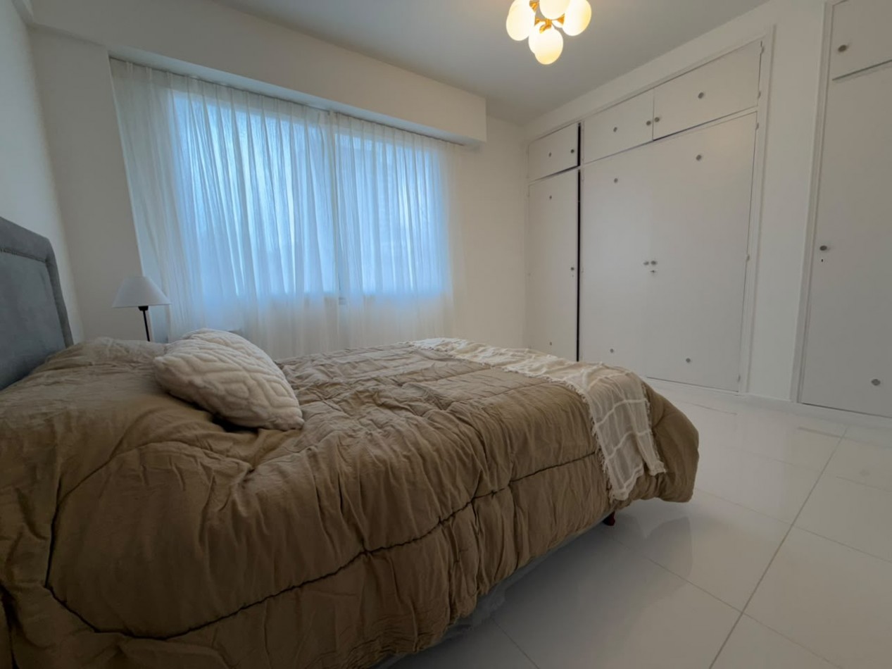 DEPARTAMENTO DE 2 AMB CON BALCON Y 2 BAÑOS - RECICLADO A NUEVO - PLAZA COLON