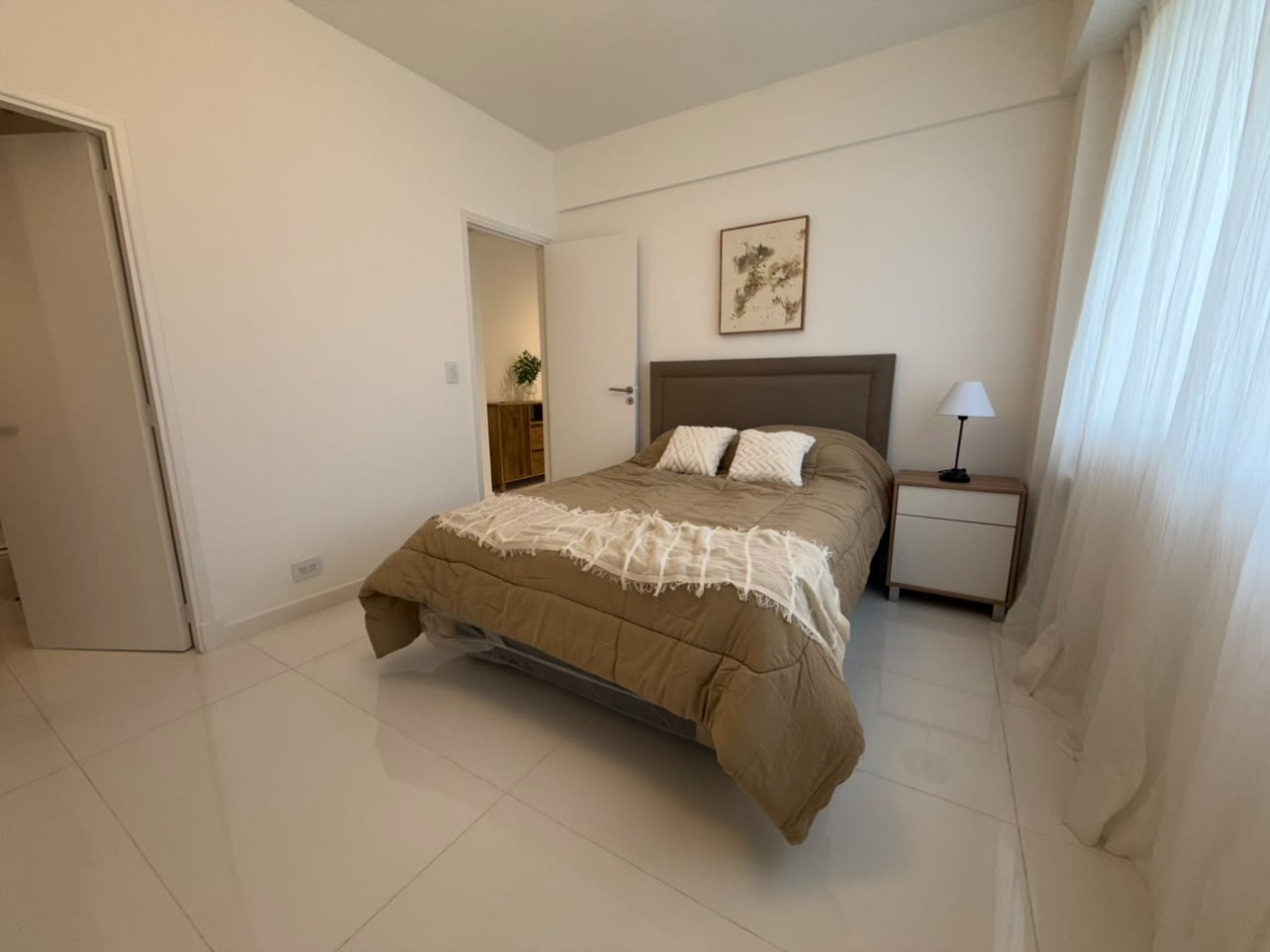 DEPARTAMENTO DE 2 AMB CON BALCON Y 2 BAÑOS - RECICLADO A NUEVO - PLAZA COLON