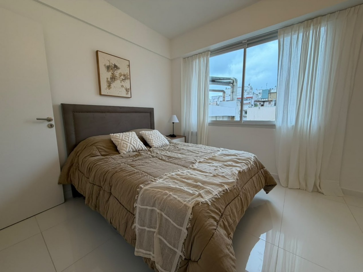DEPARTAMENTO DE 2 AMB CON BALCON Y 2 BAÑOS - RECICLADO A NUEVO - PLAZA COLON