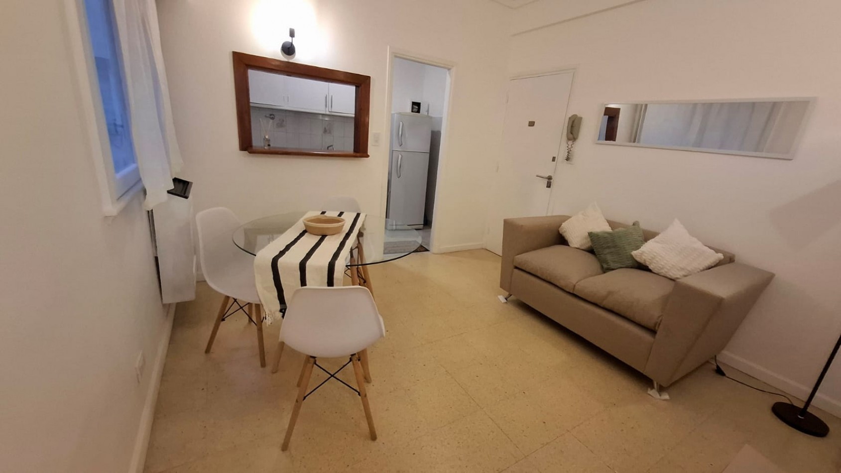 DEPARTAMENTO 2 AMBIENTES INTERNO A 150 METROS DE PLAZA COLON