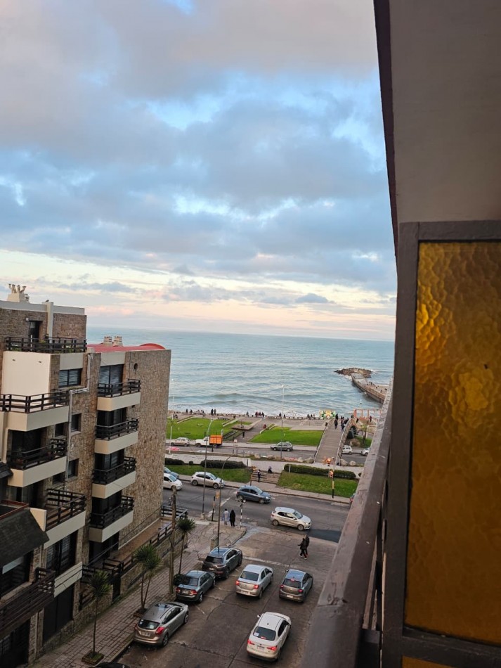 DEPARTAMENTO 2 AMBIENTES CON DOS BALCONES Y VISTA AL MAR EN PUNTA IGLESIA