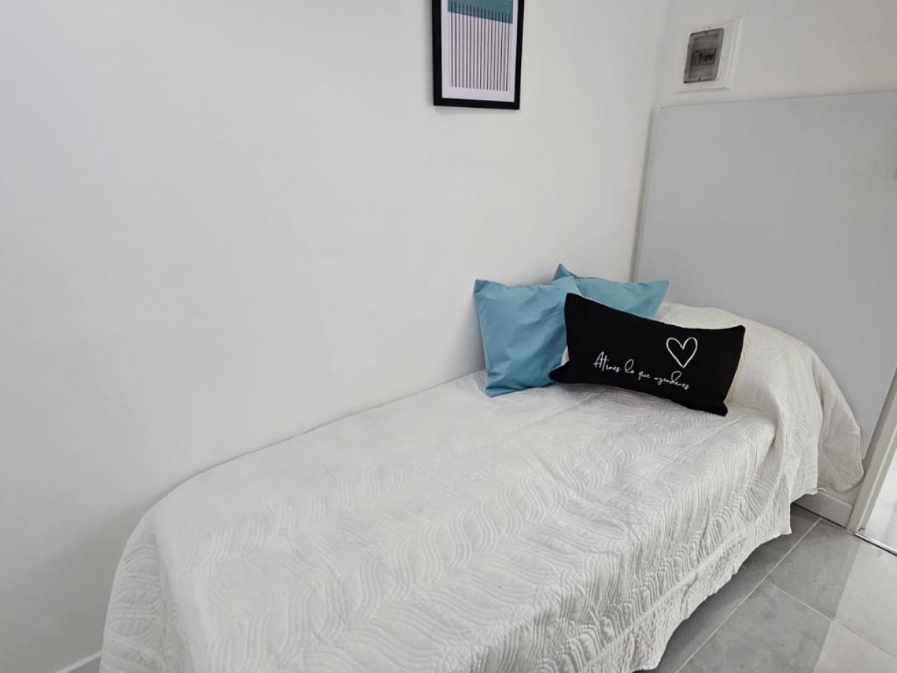 DEPARTAMENTO 3 AMBIENTES AL FRENTE CON BALCON SALIENTE EN PLAZA MITRE