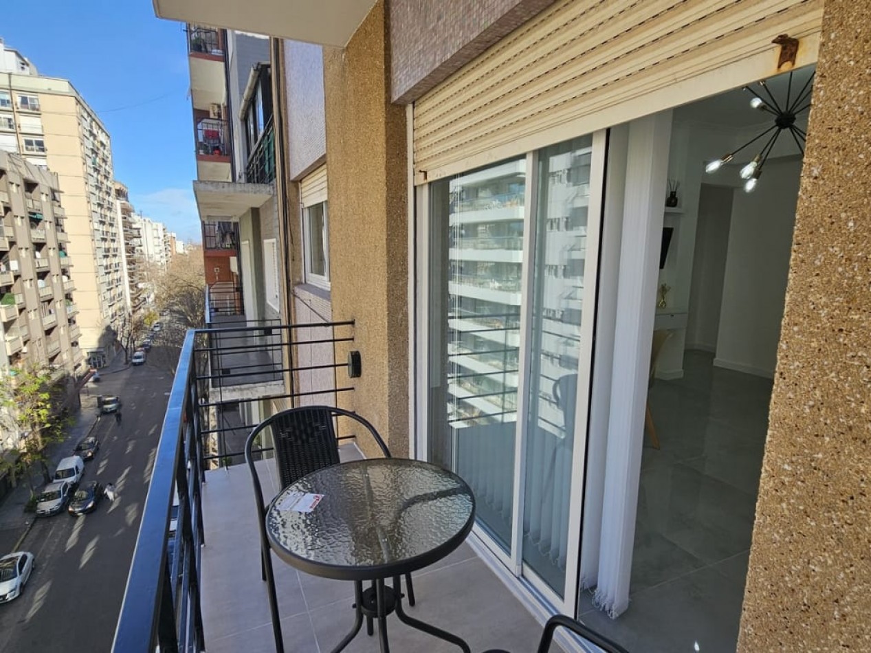 DEPARTAMENTO 3 AMBIENTES AL FRENTE CON BALCON SALIENTE EN PLAZA MITRE