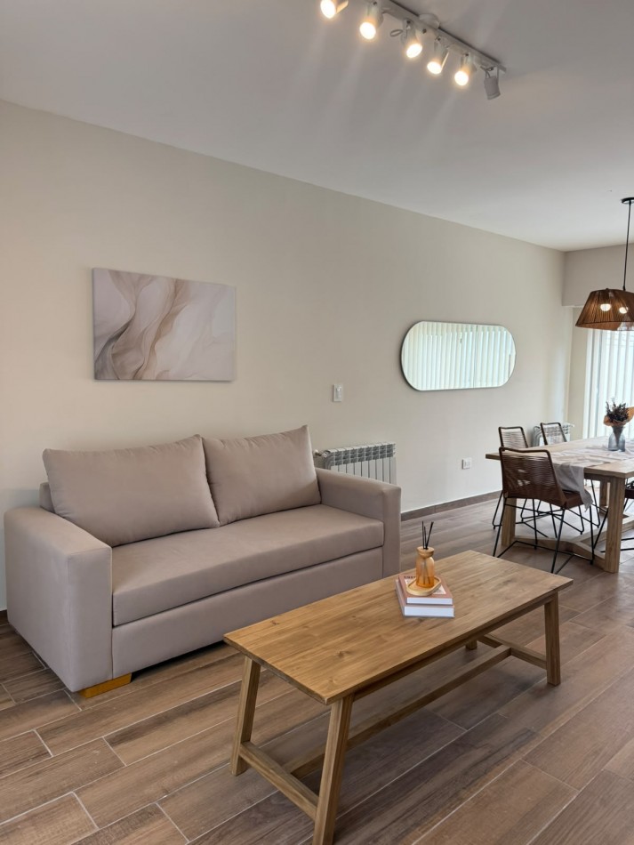 DUPLEX 4 AMB CON COCHERA Y PATIO EN PARQUE LURO - APTO CREDITO