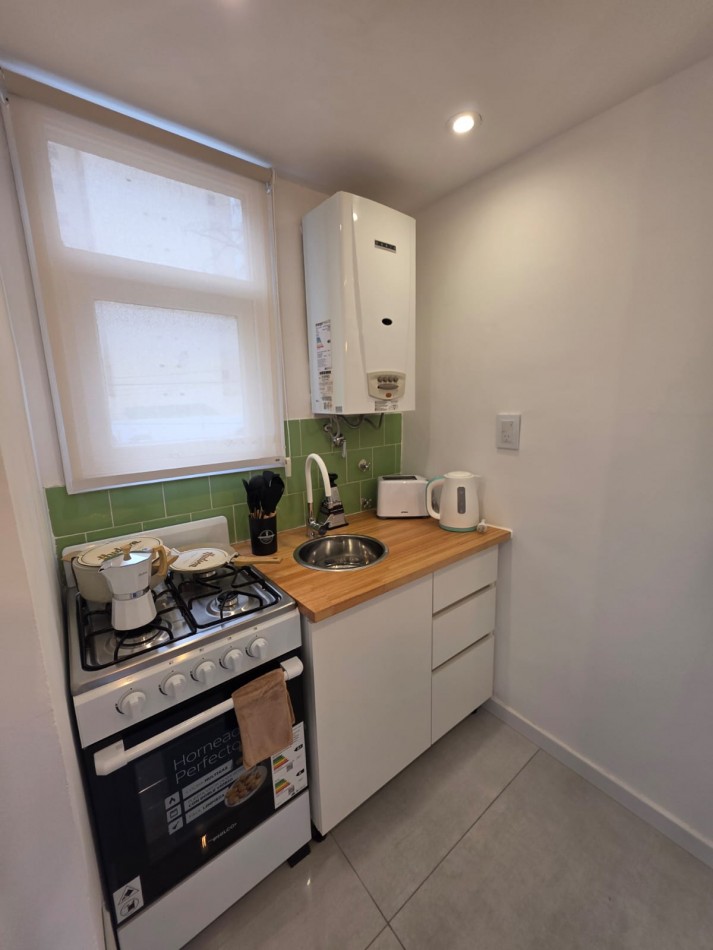 DEPARTAMENTO 1 AMBIENTE EXTERNO CON BALCON SALIENTE EN PLAZA COLON