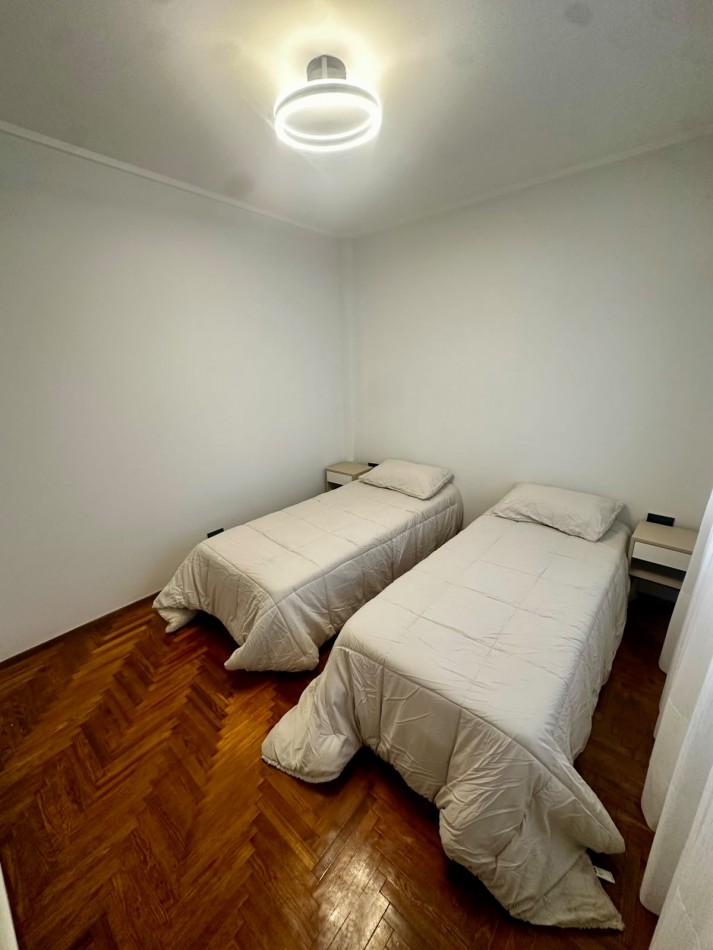 DEPARTAMENTO 3 AMBIENTES A LA CALLE CON DEPENDENCIA Y CON BALCON SALIENTE EN PLAZA MITRE