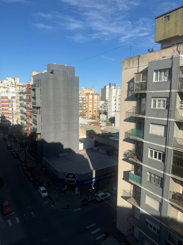 DEPARTAMENTO 1 AMBIENTE CON VENTANAL A LA CALLE