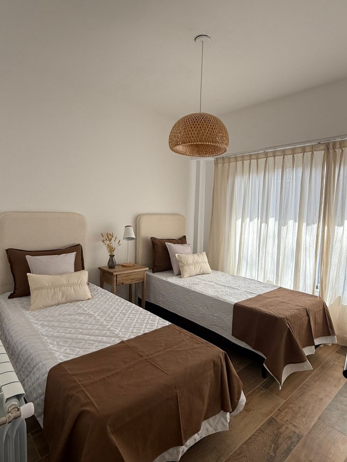 DEPARTAMENTO 4 AMBIENTES CON ESPACIO DE COCHERA EN PLAZA MITRE